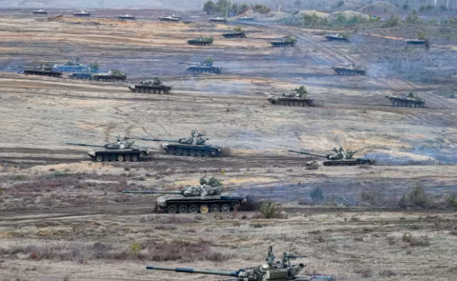 دخول مواطني العاصمة الأوكرانية للملاجئ مع استمرار القصف الروسي